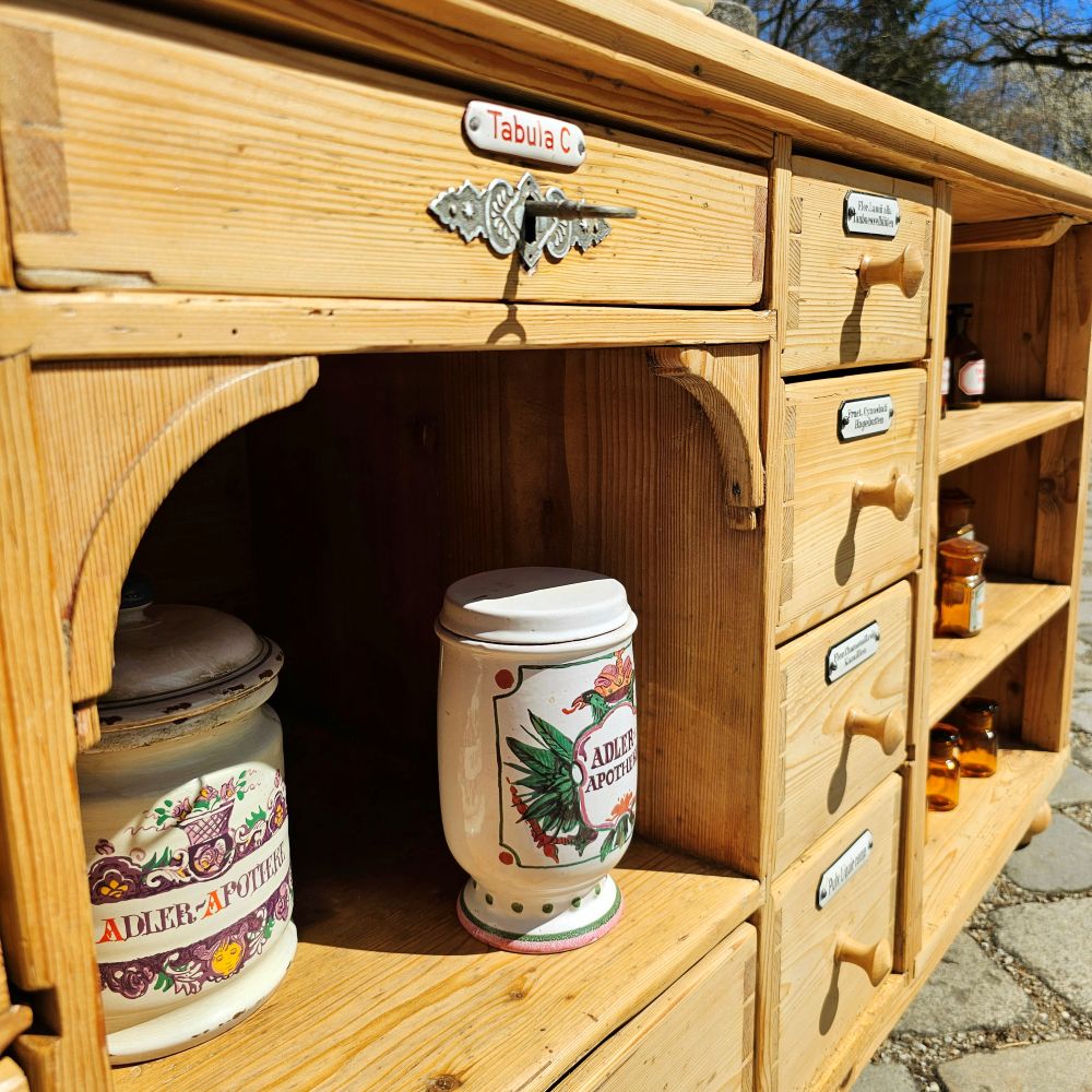 Alter antiker Apothekerschrank Schubladenschrank Ladentheke - 245