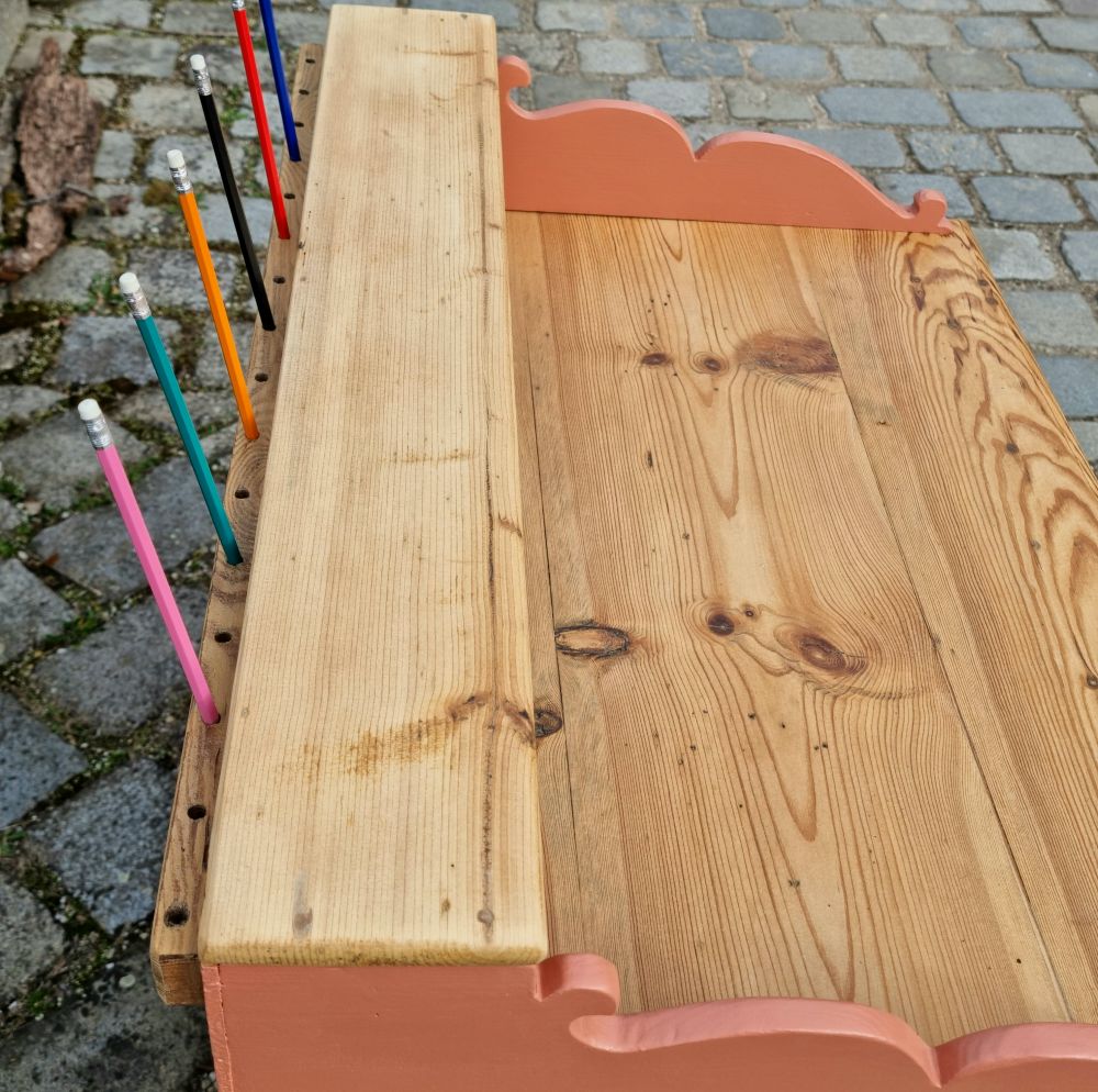 Antike alte Kommode original, neu lackiert, teillackiert, vierschübig mit Aufsatz - 1