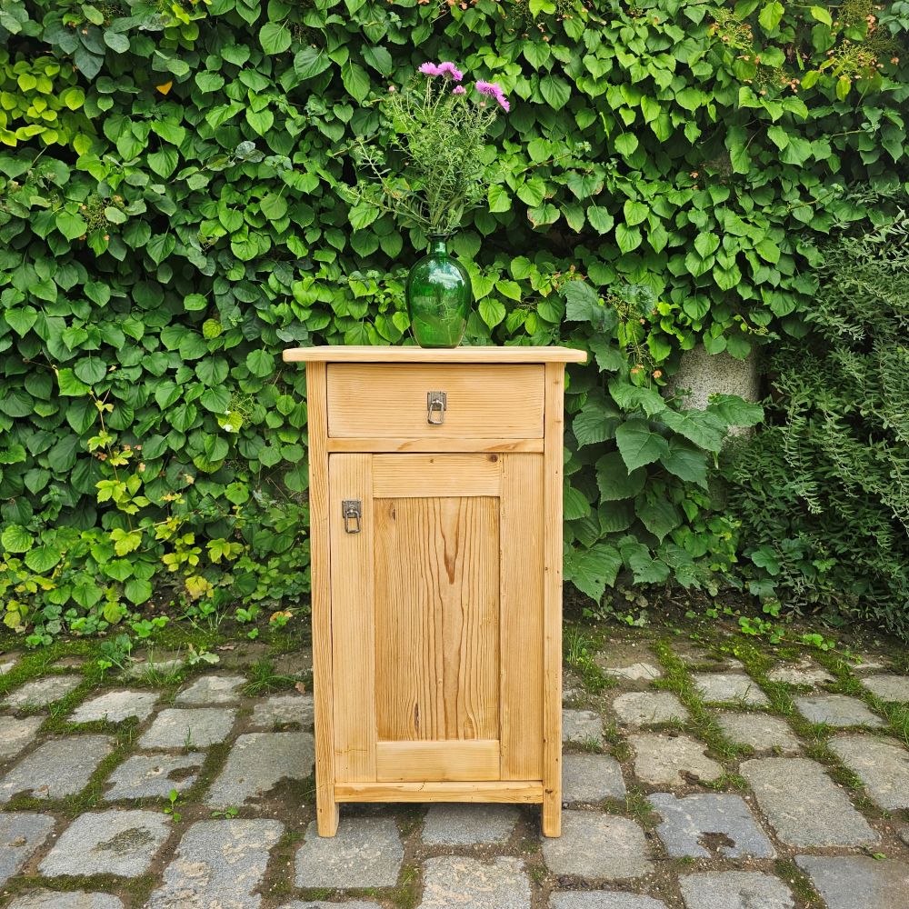 Nachtkästchen alt retro vintage antik mit Schlaufengriffen - 250