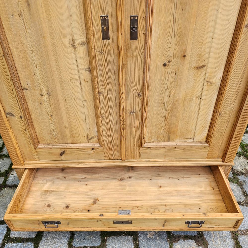 2-türiger teilbarer Schrank alt antik Weichholz - 256