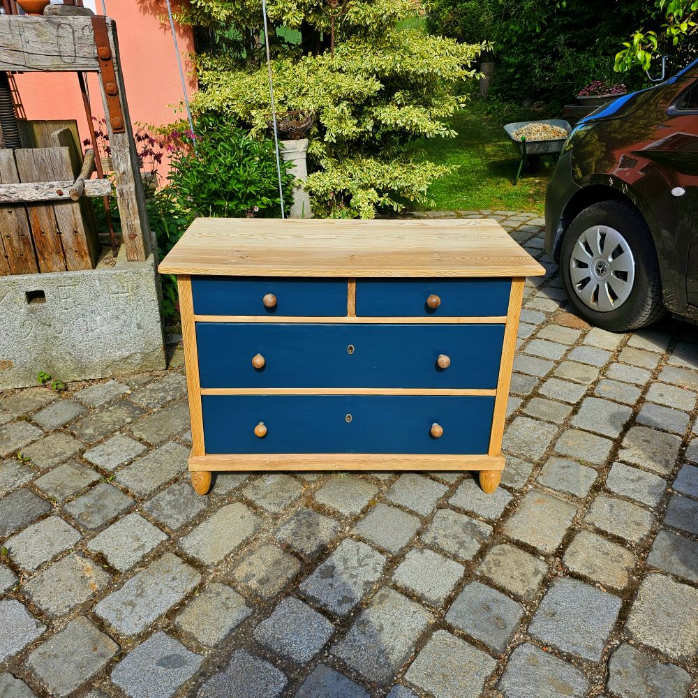 Antike alte Kommode Kinderzimmer original teillackiert in petrol - 234