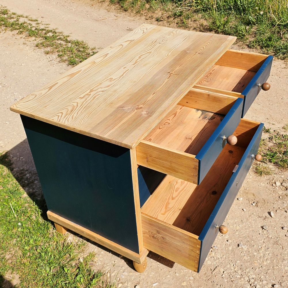 Antike alte Kommode Kinderzimmer original teillackiert in petrol - 234