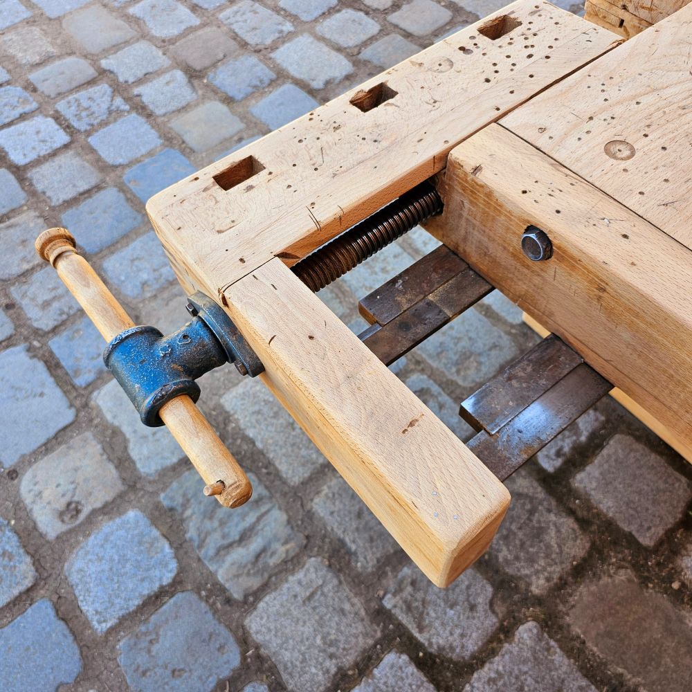 Alte rustikale Hobelbank mit 2 Schraubstöcken - 229