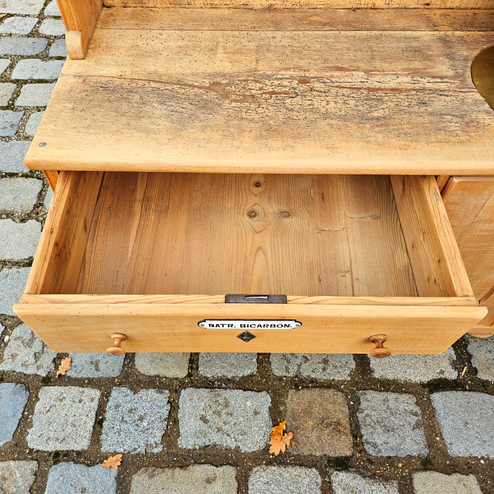 Alter antiker großer Bäckereischrank Ladenschrank Apothekerschrank mit Regalaufsatz Kirschbaumholz - 275