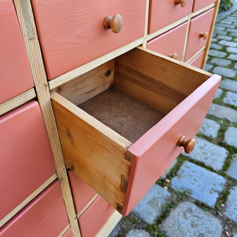 Kramerschrank Krämerschrank Kommode Schubladenschrank vintage, neu lackiert terracotta rot - 317
