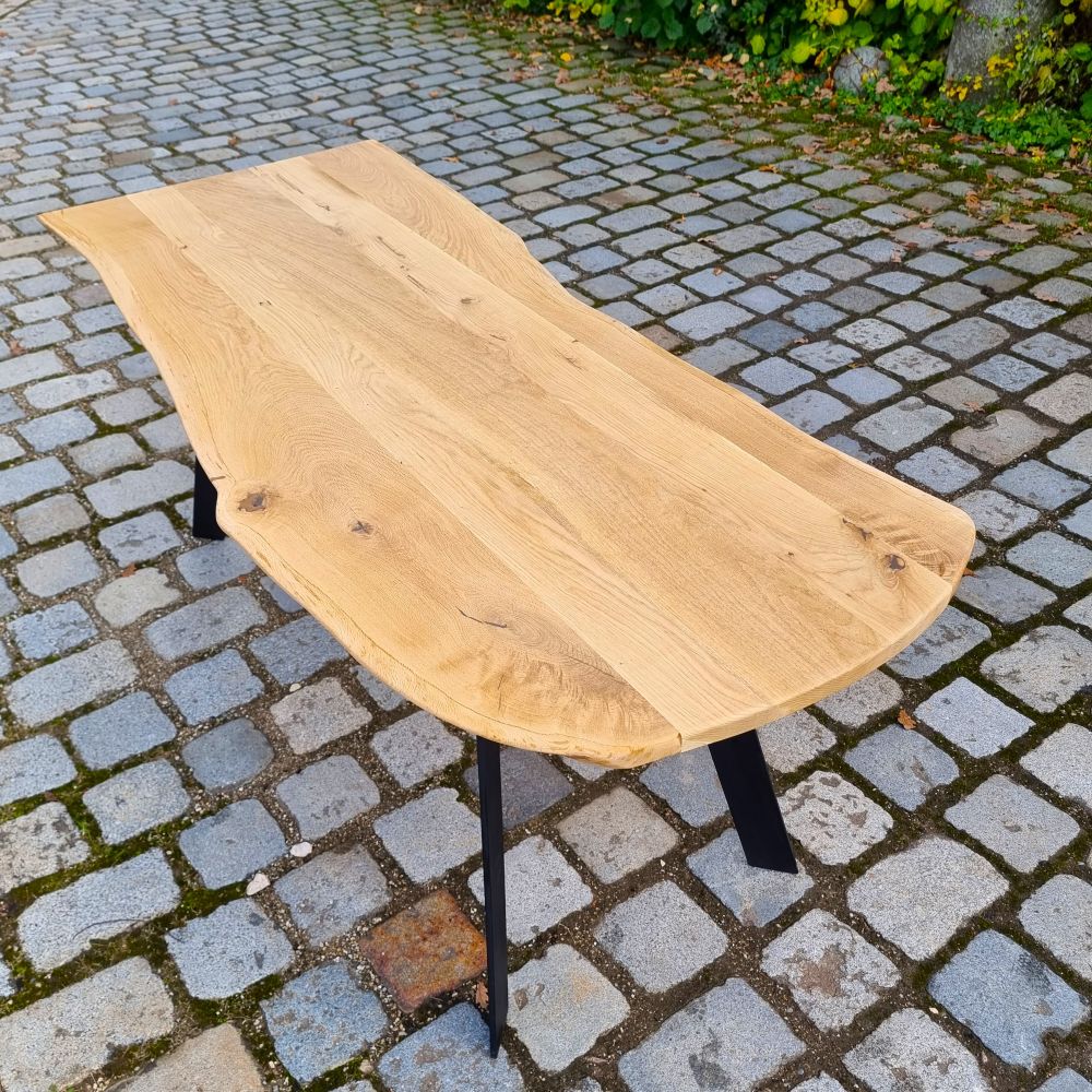 Eichentisch Vollholz Massivholztisch Tisch Esstisch mit Baumkante - 246