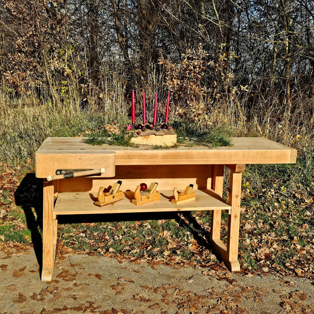 Alte rustikale Hobelbank mit 1 Schraubstock massiv Schreibtisch Tisch Kücheninsel - 290