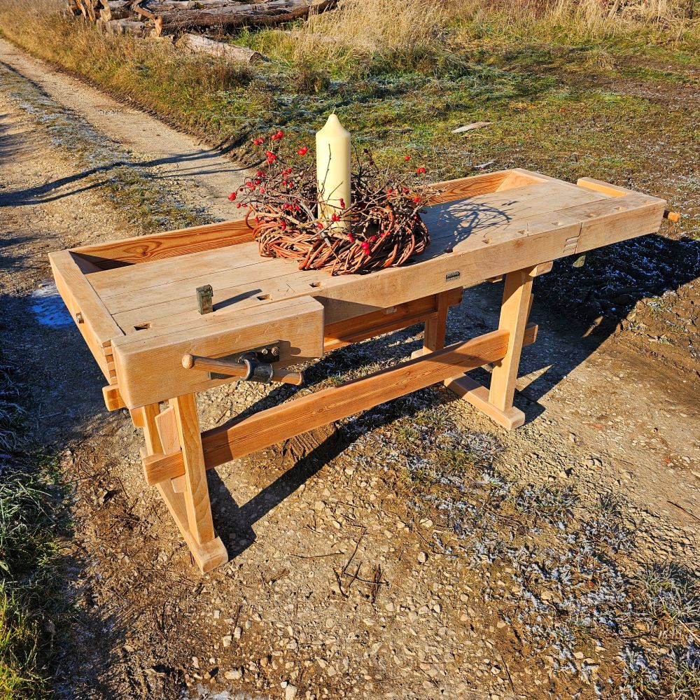Alte rustikale Hobelbank mit 2 Schraubstöcken massiv Schreibtisch Kücheninsel - 291