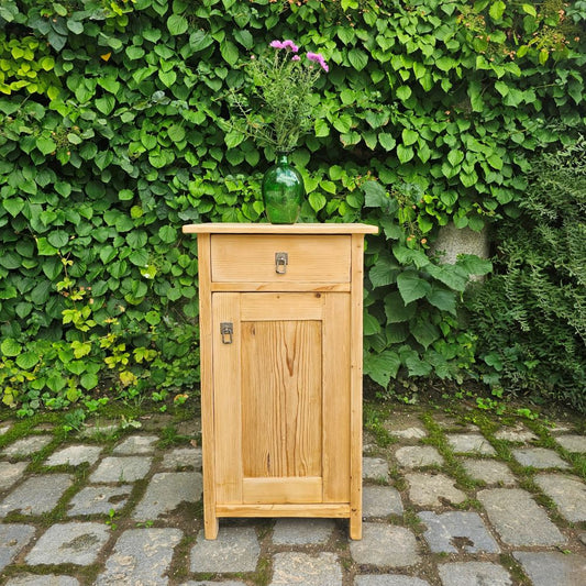 Nachtkästchen alt retro vintage antik mit Schlaufengriffen - 250