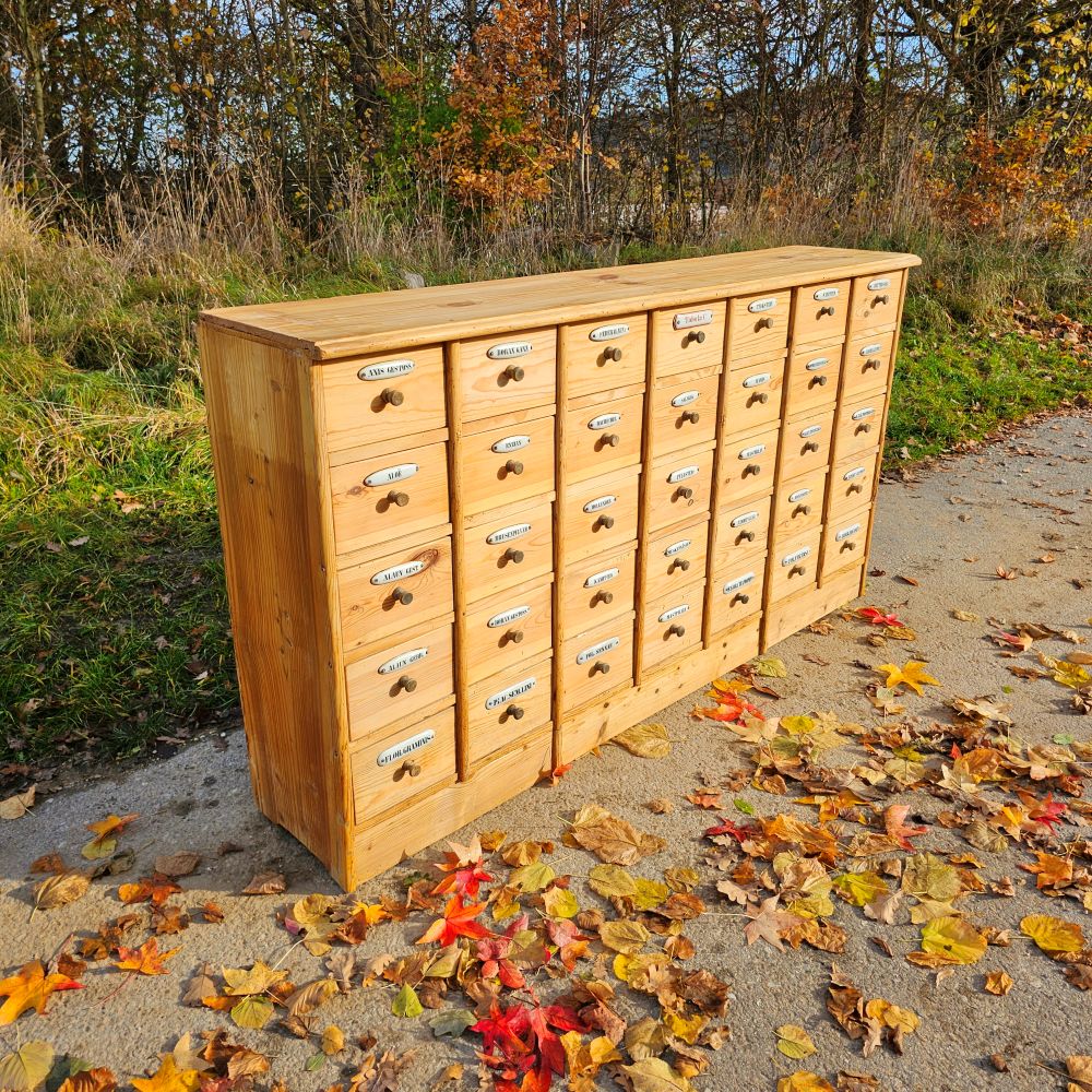 Alter antiker Apothekerschrank Schubladenschrank Ladentheke mit Porzellanschildern - 283