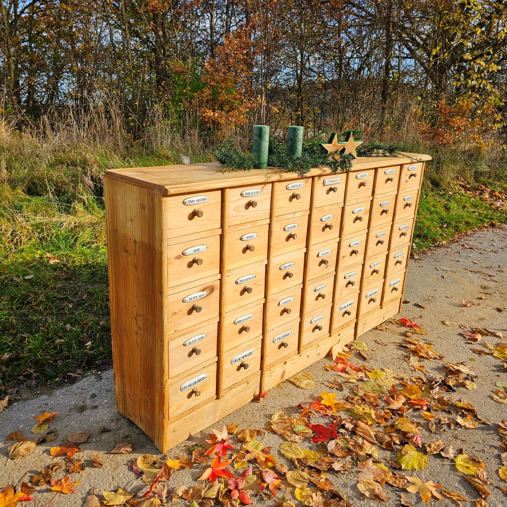 Alter antiker Apothekerschrank Schubladenschrank Ladentheke mit Porzellanschildern - 283