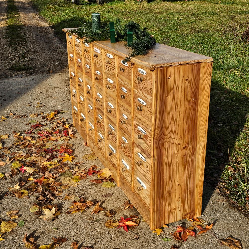 Alter antiker Apothekerschrank Schubladenschrank Ladentheke mit Porzellanschildern - 283