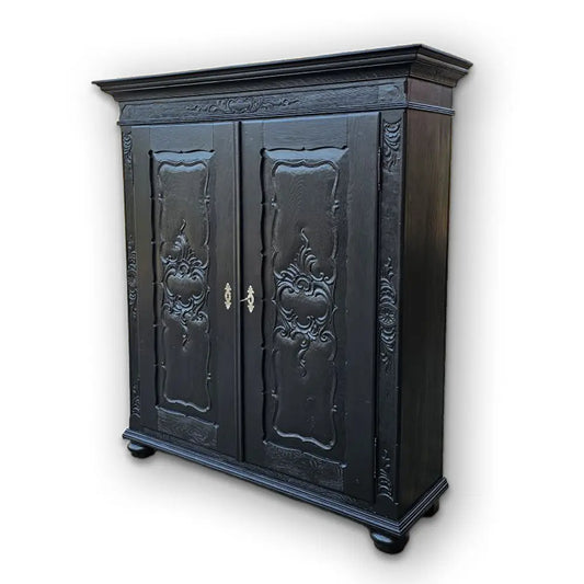 Edler alter eleganter vintage Schrank Eiche Massivholz schwarz mit Schnitzereien - 287