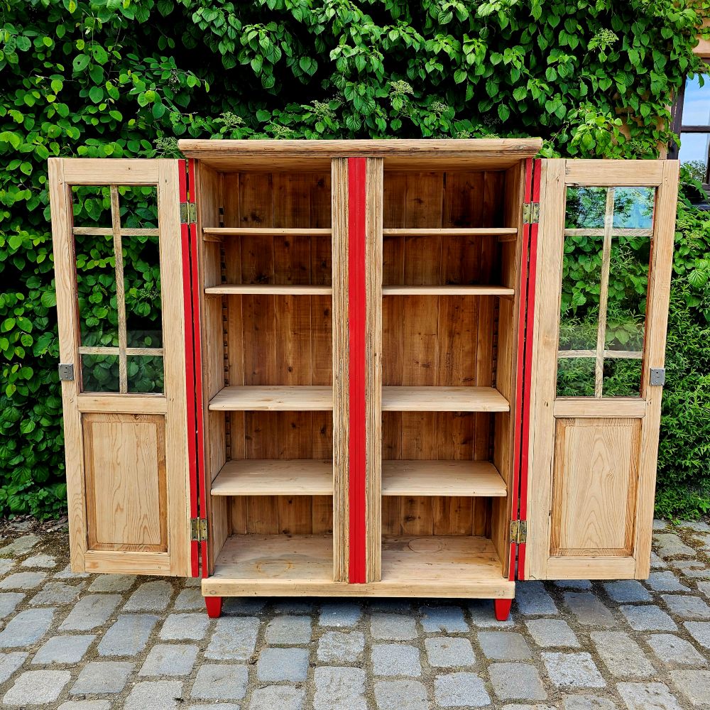 Rote retro Glas-Vitrine teillackiert - 232