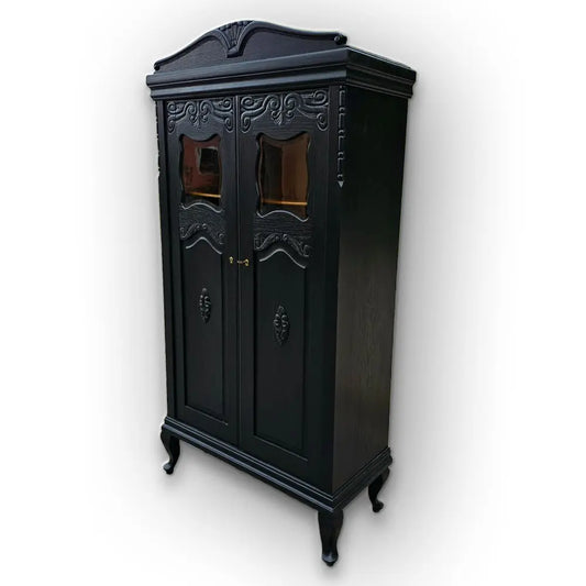 Edler eleganter Schrank Art Deco Eiche mit Schnitzereien und Ornamenten schwarz lackiert - 268